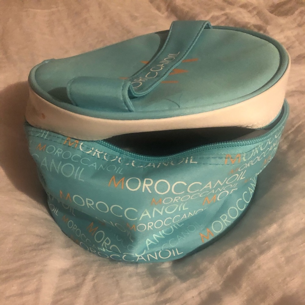 Moroccanoil beauty bag
